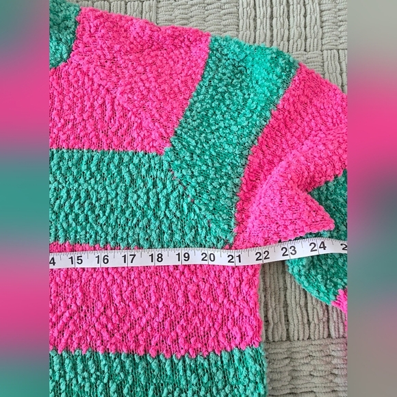 Pink Lily Women's Green/pink Soft Knit Sweater - Size Small Cozy Party - Picture 8 of 9